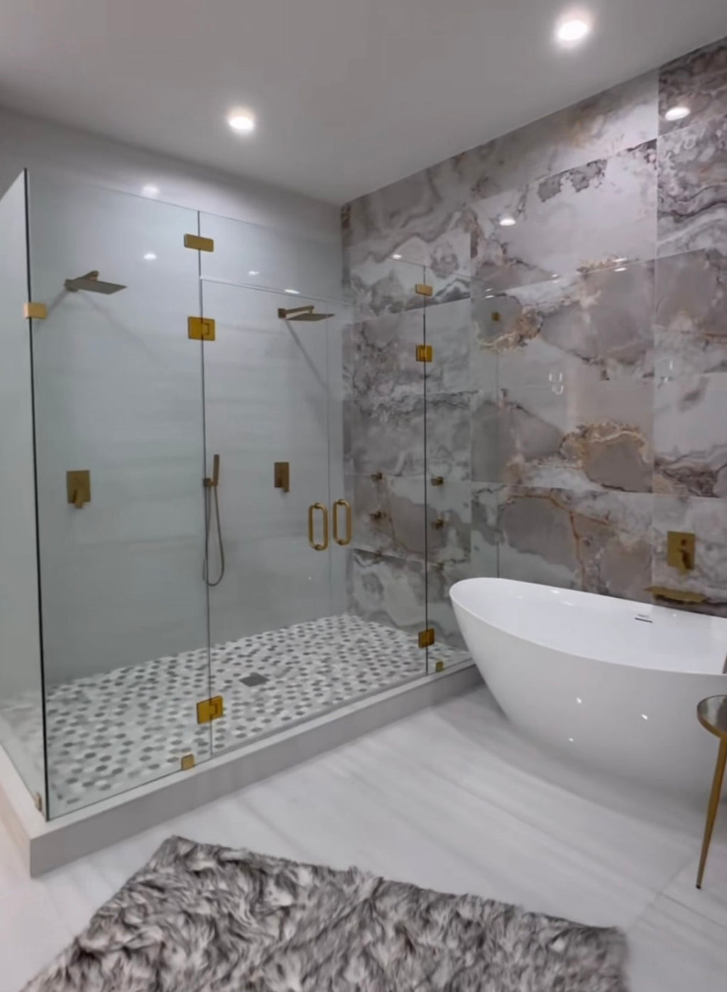 $700 Per Night Cypress TX Property