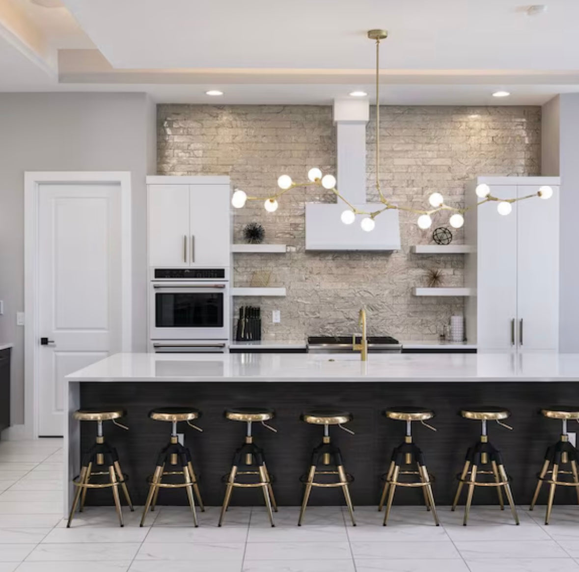 $800 Per Night Kissimmee Property